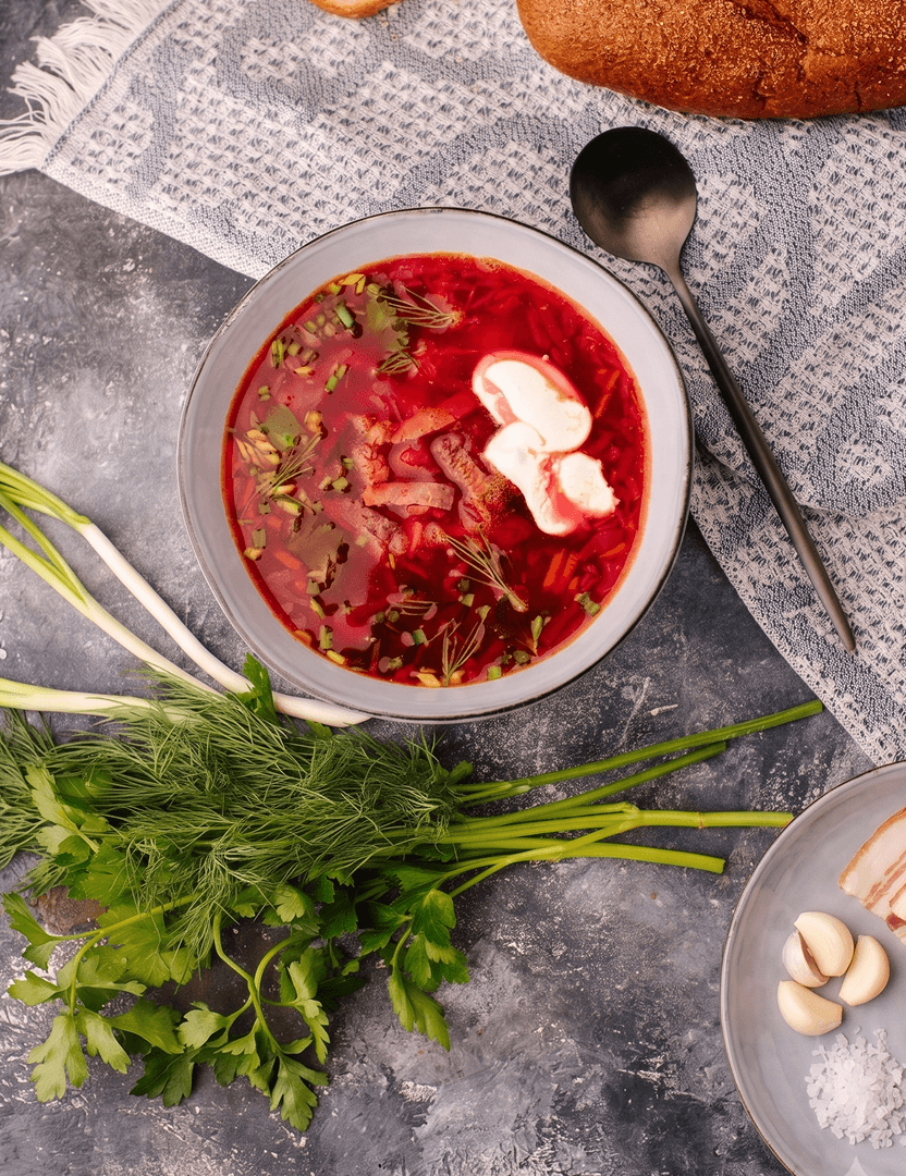 Суп борщ оригинальный с мясом курицы